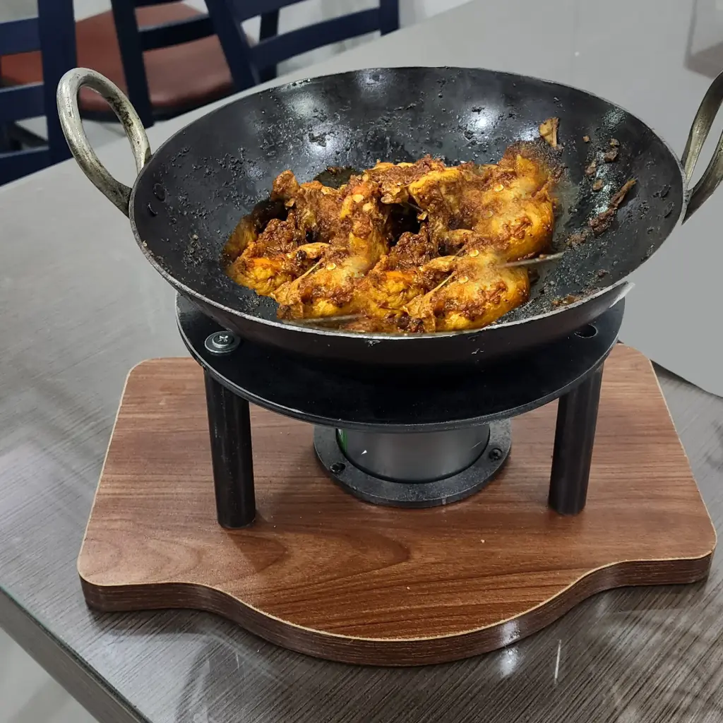 Aghadeer Karahi with Tanoor bread