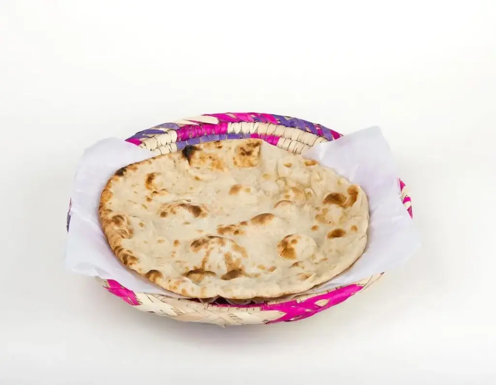 خبز التنور الحار