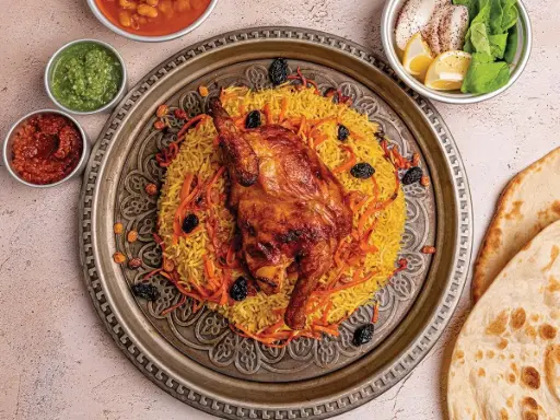 عيش بخاري مع دجاج شواية